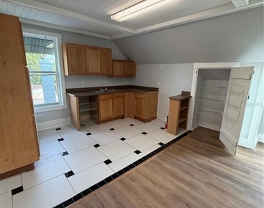 118 N Beaumont Avenue - Photo Thumbnail 20