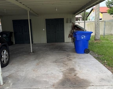 118 N Beaumont Avenue - Photo Thumbnail 7