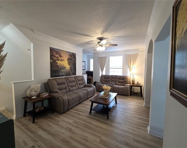 12110 Poppy Field Lane - Photo Thumbnail 4