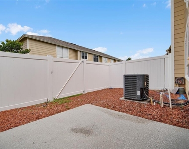 125 Australian Way - Photo Thumbnail 30