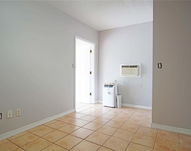 4645 Saddle Creek Place - Photo Thumbnail 36