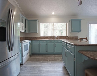 4645 Saddle Creek Place - Photo Thumbnail 6