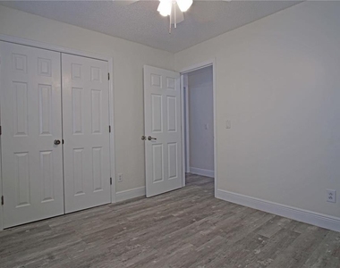 4645 Saddle Creek Place - Photo Thumbnail 32