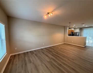 4430 Sw 49th Avenue - Photo Thumbnail 5