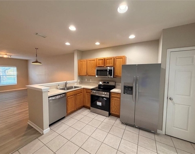 4430 Sw 49th Avenue - Photo Thumbnail 8