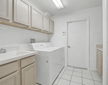 20811 Sw 81st Loop - Photo Thumbnail 38