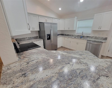 8783 Se 157th Place - Photo Thumbnail 3
