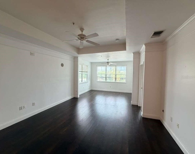 6413 Astor Village Avenue - Photo Thumbnail 8