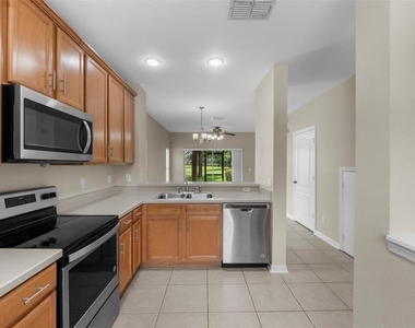 10325 Manderley Way - Photo Thumbnail 12