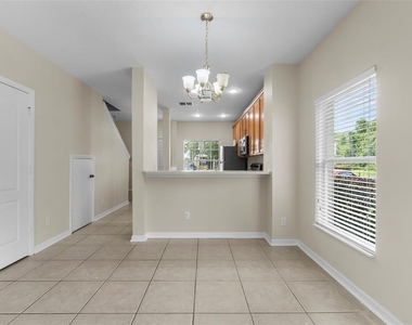 10325 Manderley Way - Photo Thumbnail 20