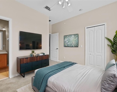 10325 Manderley Way - Photo Thumbnail 60