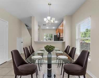 10325 Manderley Way - Photo Thumbnail 21