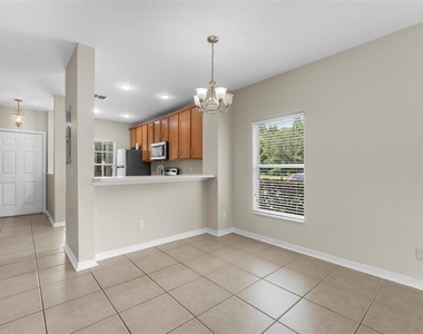 10325 Manderley Way - Photo Thumbnail 18