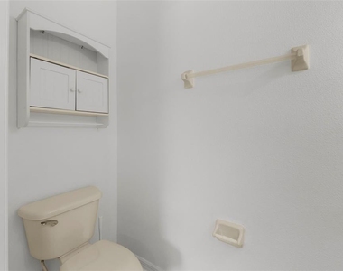 10325 Manderley Way - Photo Thumbnail 35