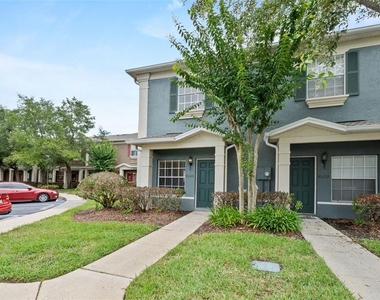 10325 Manderley Way - Photo Thumbnail 4