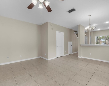 10325 Manderley Way - Photo Thumbnail 32