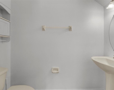 10325 Manderley Way - Photo Thumbnail 34