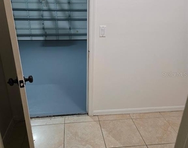 1819 Wedgewood Way - Photo Thumbnail 10