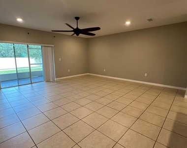 4805 Coral Castle Drive - Photo Thumbnail 8