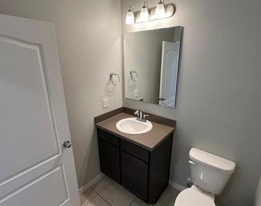 4805 Coral Castle Drive - Photo Thumbnail 21