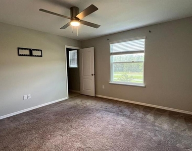 4805 Coral Castle Drive - Photo Thumbnail 11