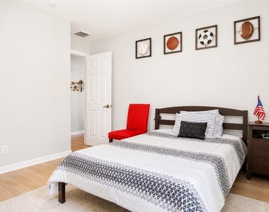 2520 Dharma Circle - Photo Thumbnail 10