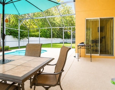 2520 Dharma Circle - Photo Thumbnail 14