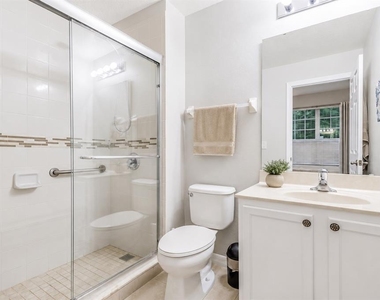 2520 Dharma Circle - Photo Thumbnail 12