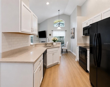 2520 Dharma Circle - Photo Thumbnail 5