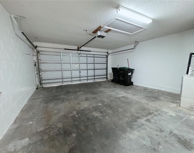 6867 Belmar Drive - Photo Thumbnail 22