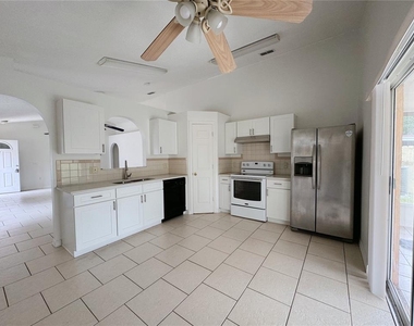 6867 Belmar Drive - Photo Thumbnail 14