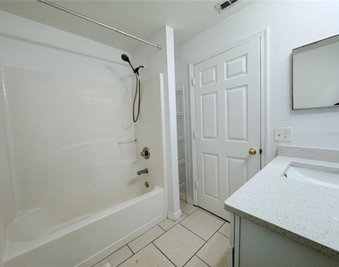 6867 Belmar Drive - Photo Thumbnail 7