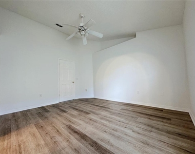 6867 Belmar Drive - Photo Thumbnail 18
