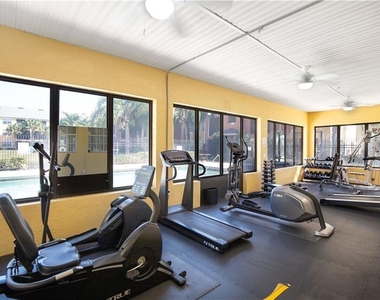 10831 Windsor Walk Drive - Photo Thumbnail 20