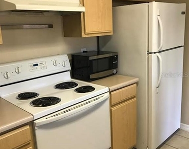 10831 Windsor Walk Drive - Photo Thumbnail 5