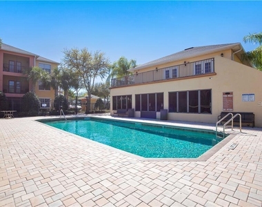 10831 Windsor Walk Drive - Photo Thumbnail 16