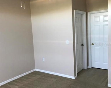 10831 Windsor Walk Drive - Photo Thumbnail 10