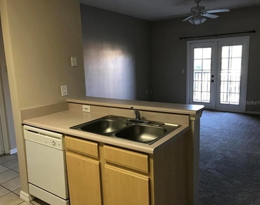 10831 Windsor Walk Drive - Photo Thumbnail 6