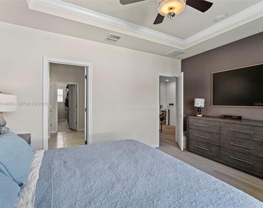 3953 Black Olive Lane - Photo Thumbnail 25