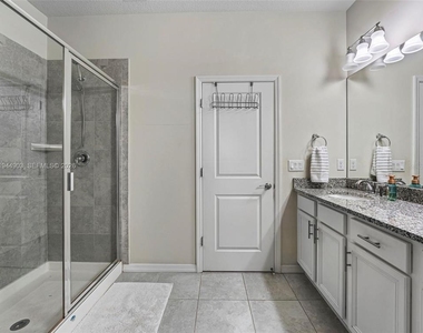 3953 Black Olive Lane - Photo Thumbnail 30