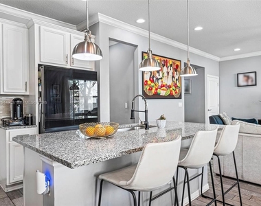 3953 Black Olive Lane - Photo Thumbnail 18