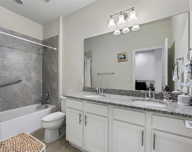 3953 Black Olive Lane - Photo Thumbnail 36