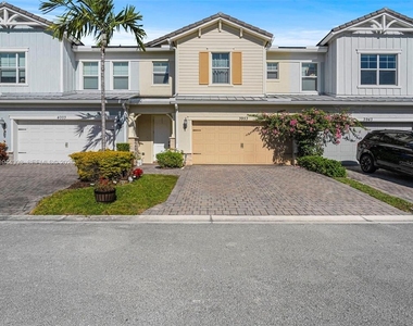 3953 Black Olive Lane - Photo Thumbnail 2