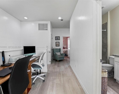 3953 Black Olive Lane - Photo Thumbnail 38