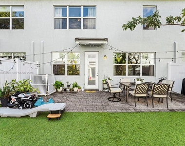 3953 Black Olive Lane - Photo Thumbnail 45