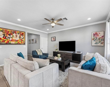 3953 Black Olive Lane - Photo Thumbnail 14