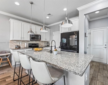 3953 Black Olive Lane - Photo Thumbnail 19