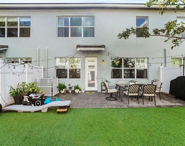 3953 Black Olive Lane - Photo Thumbnail 44