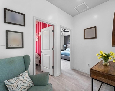 3953 Black Olive Lane - Photo Thumbnail 40