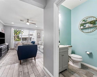 3953 Black Olive Lane - Photo Thumbnail 7